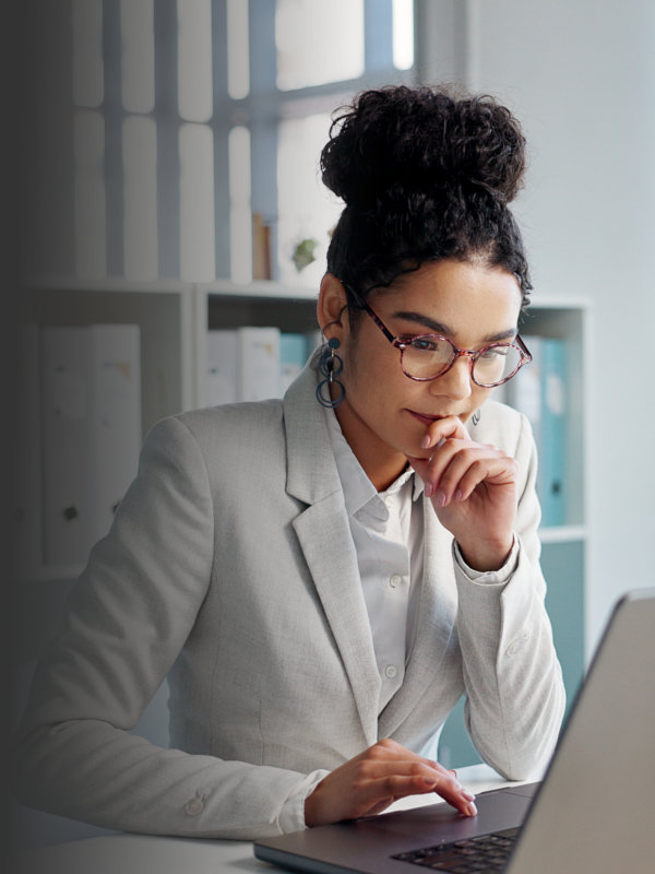 Doctor talking to nurse